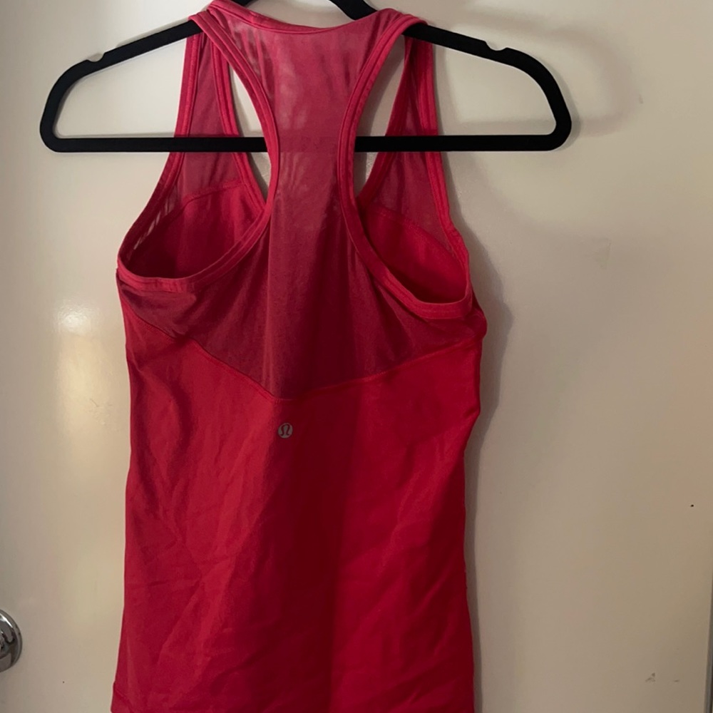 Lululemon tank